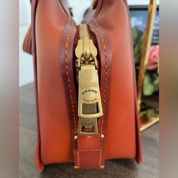 COACH Dreamer Vintage/Rare Handbag/Crossbody with Detachable Strap - Picture 7 of 13